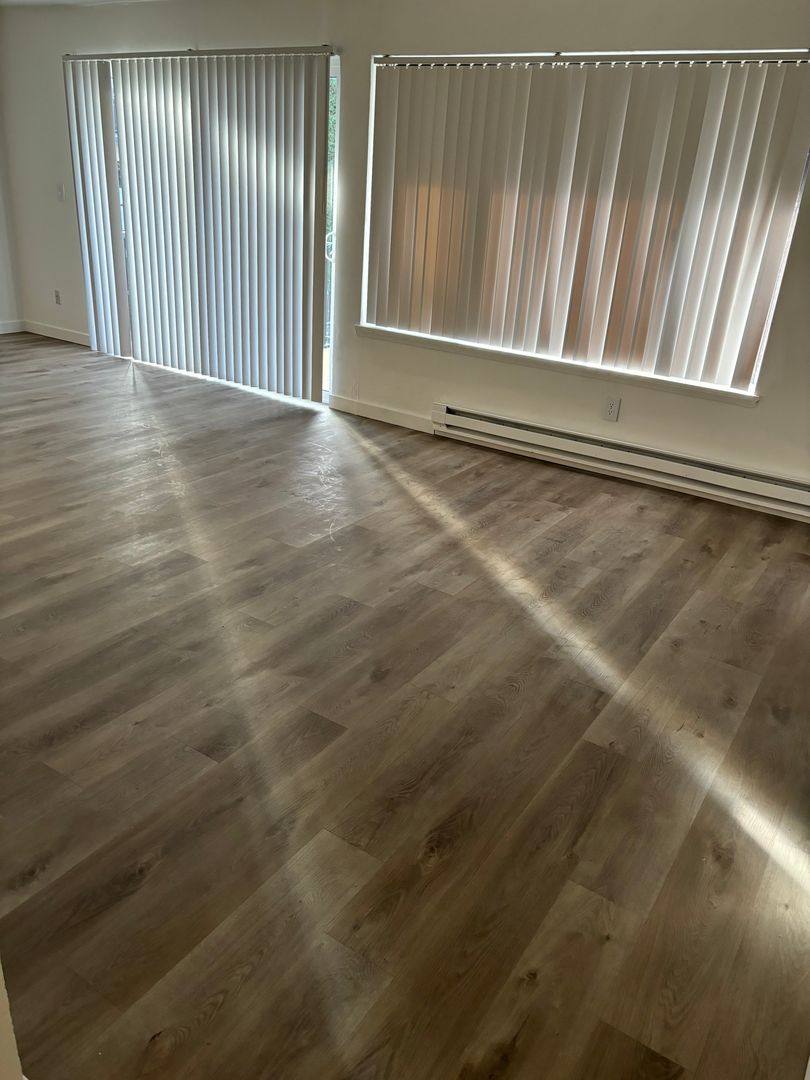 Apartment for rent at 12311 Ambaum Blvd SW, Seattle, WA 98146