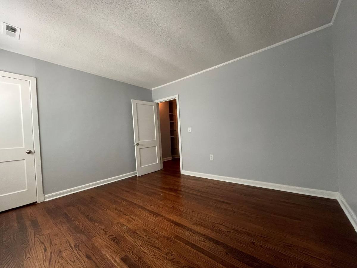 Apartment for rent at 730 W Dolphin St, Siler City, NC 27344