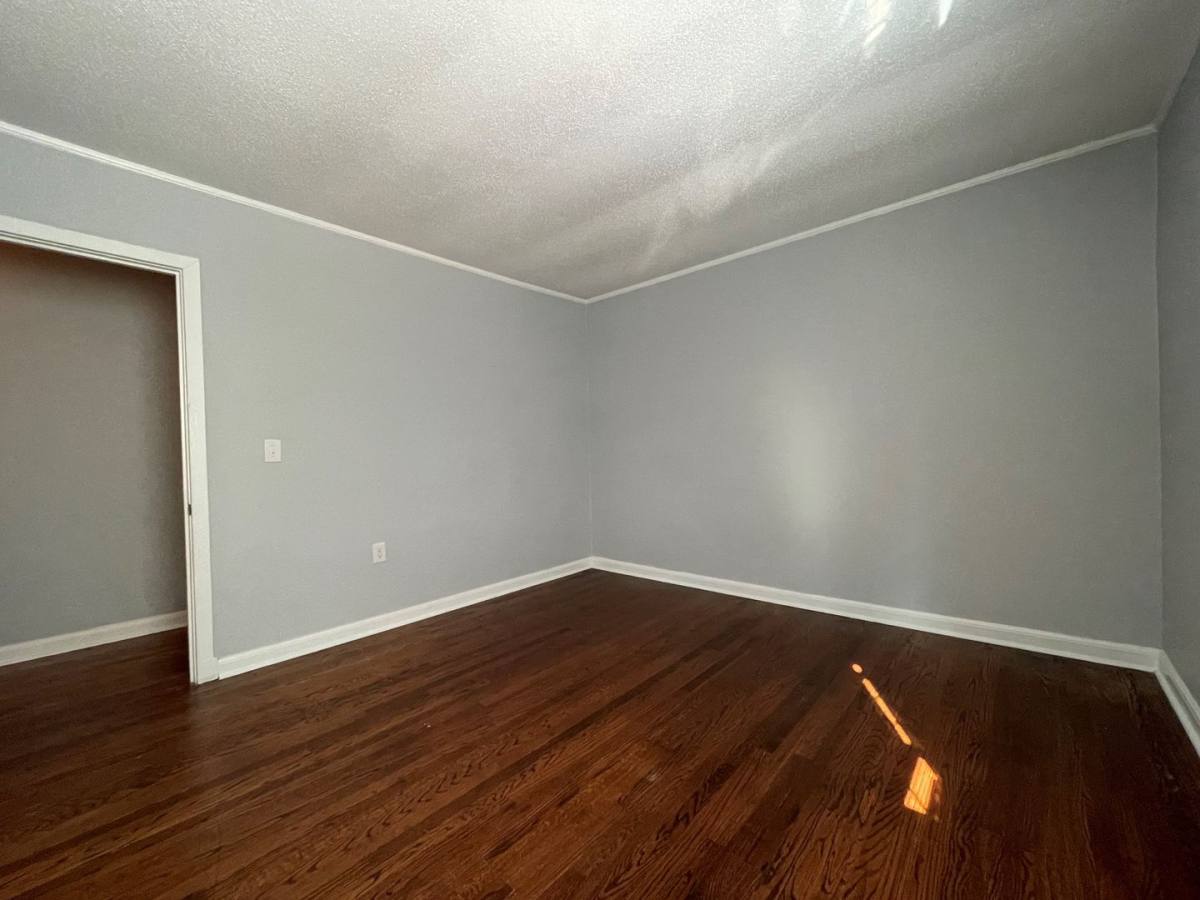 Apartment for rent at 730 W Dolphin St, Siler City, NC 27344