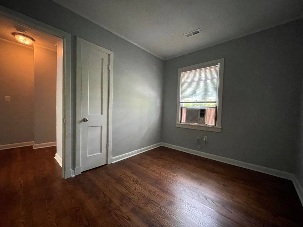 Apartment for rent at 730 W Dolphin St, Siler City, NC 27344