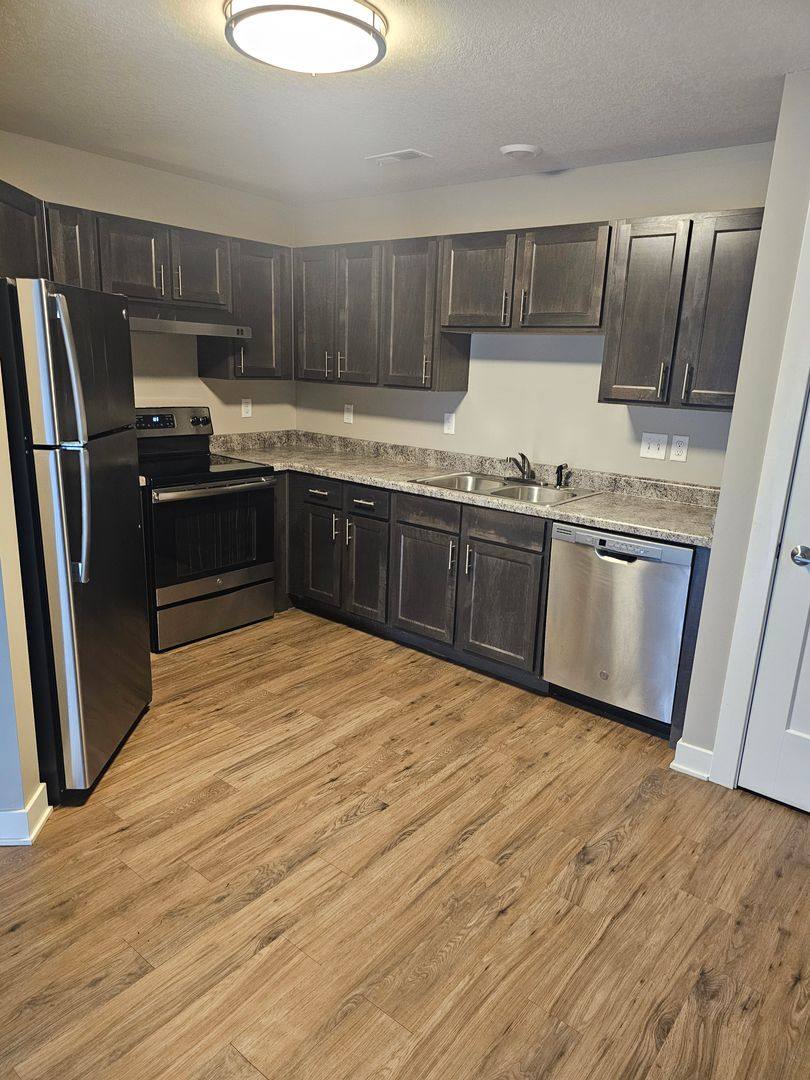 Apartment for rent at 500-510 E 17th St S, Newton, IA 50208