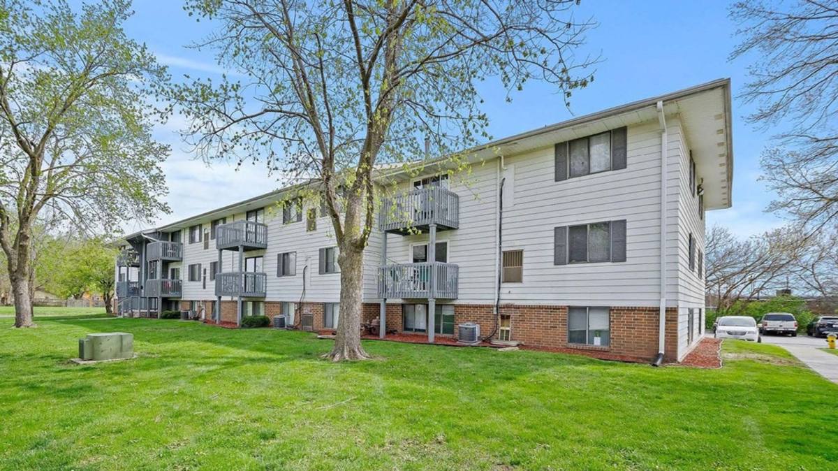 Apartment for rent at Legacy Meadows, 3610 Twana Dr, Des Moines, IA 50310