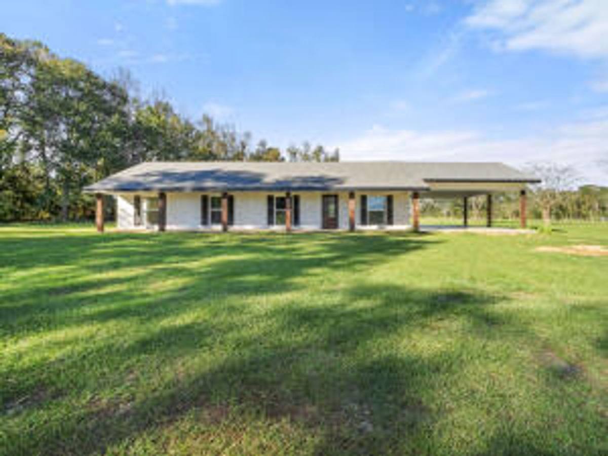 House for rent at 1550 Highway, Pitkin, LA 70656