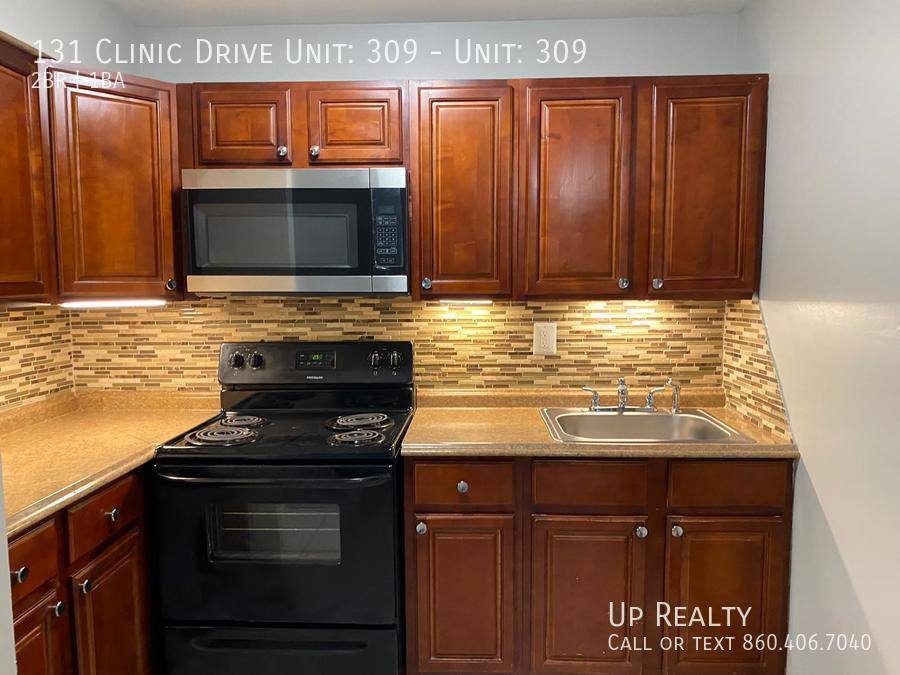 Apartment for rent at 131 Clinic Dr #309, New Britain, CT 06051