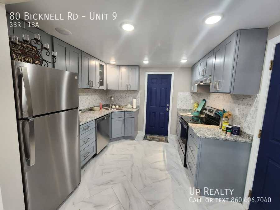Apartment for rent at 80 Bicknell Rd #1, Ashford, CT 06278
