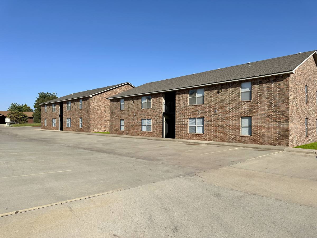 Apartment for rent at 123 Rawlings Dr #7, Clinton, OK 73601