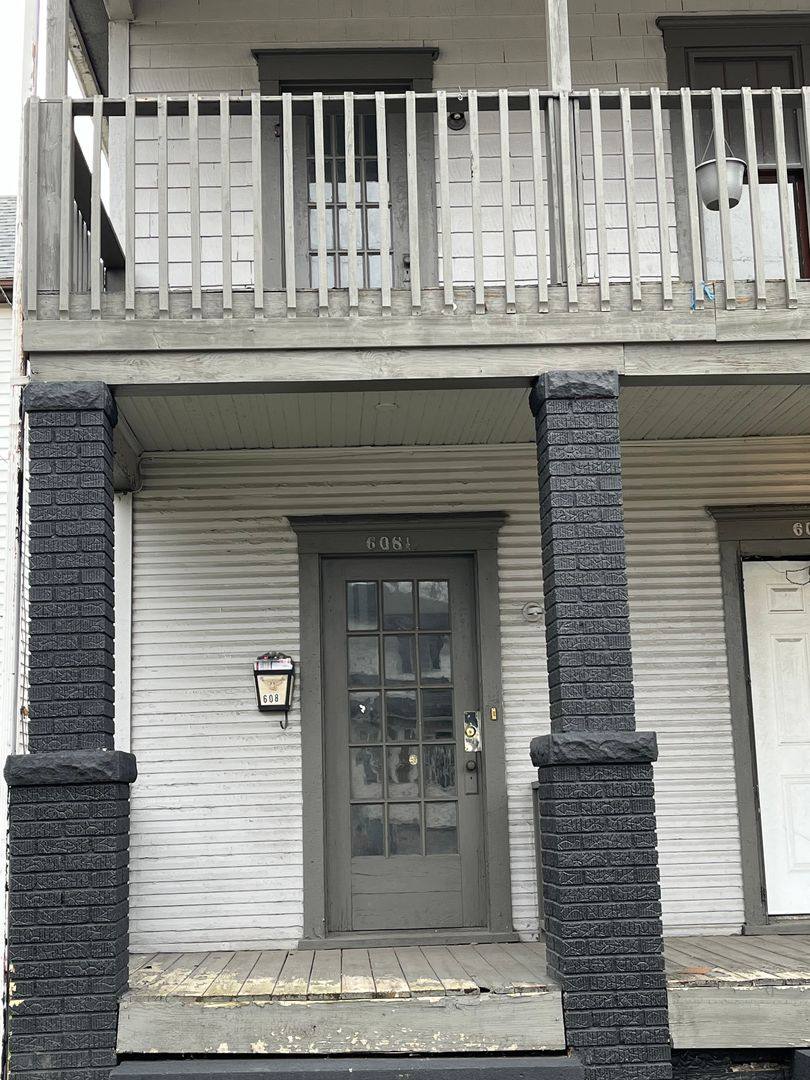Apartment for rent at 608 Brady Ave, Steubenville, OH 43952