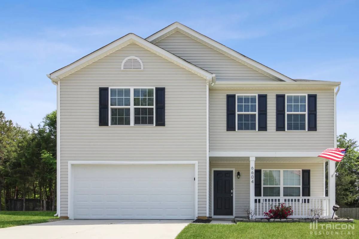 6604 Tromble Rd, Whitsett, NC 27377