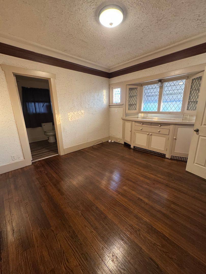 House for rent at 1531 21st Ave, Moline, IL 61265