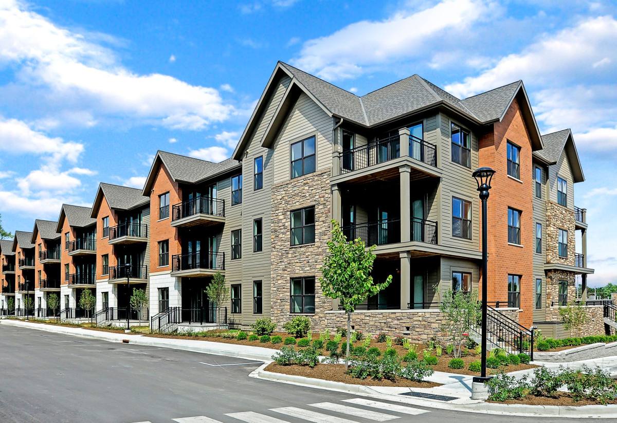 Apartment for rent at 6250 W Spur Rd, Mequon, WI 53092