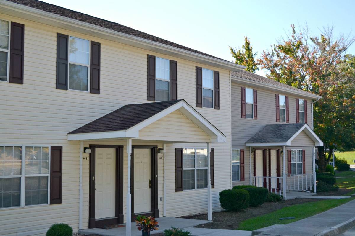 Townhouse for rent at 888 Patrick Henry Dr, Blacksburg, VA 24060
