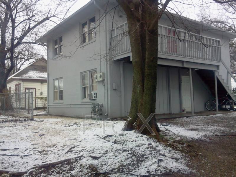 Apartment for rent at 304 E Park #C, Pittsburg, KS 66762