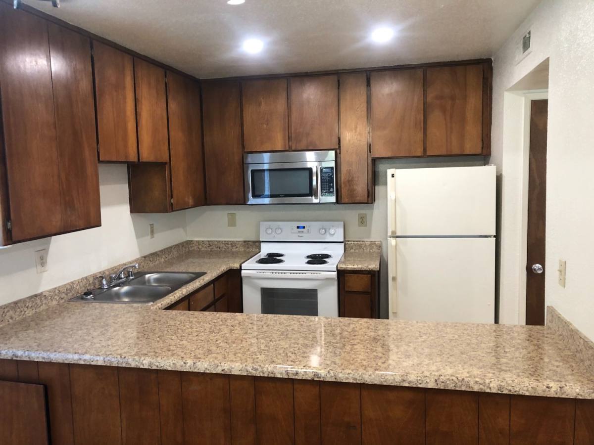 Apartment for rent at 632 W 2nd Ave, Chico, CA 95926