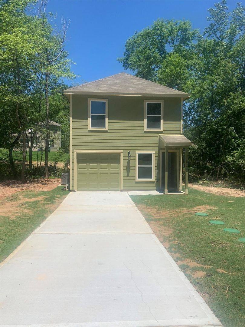 House for rent at 4079 Frontier Rd, Willis, TX 77378