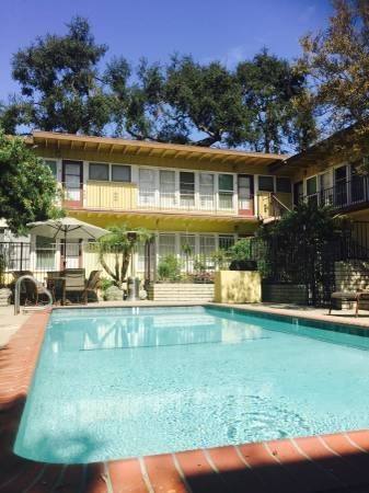 Apartment for rent at 405 N Madison Ave, 390 400 Ave, Pasadena, CA 91101