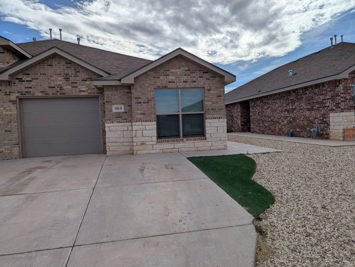 Apartment for rent at 1629 133rd St, Lubbock, TX 79423