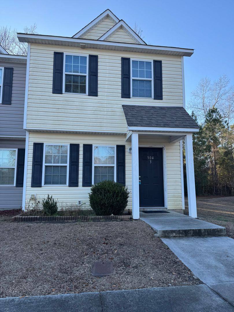House for rent at 304 Burley Dr #3, Hubert, NC 28539