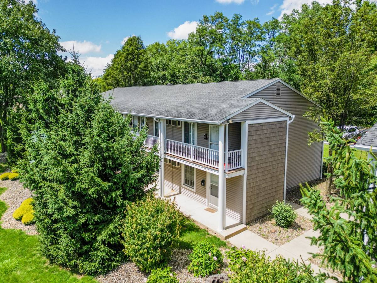 Apartment for rent at 2371-2393 Graham Rd, Stow, OH 44224