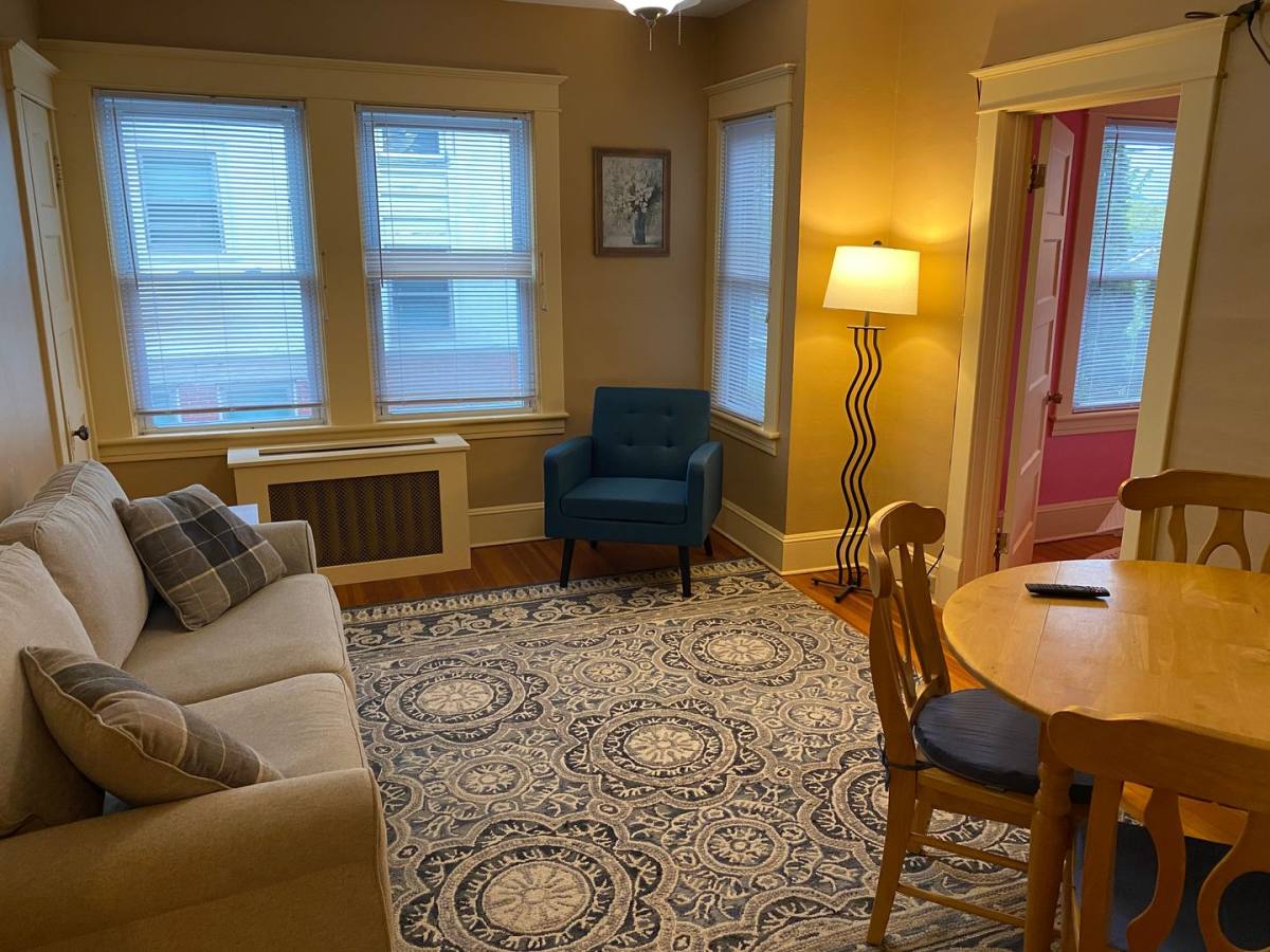 Apartment for rent at 118 Elm St, Pittsfield, MA 01201