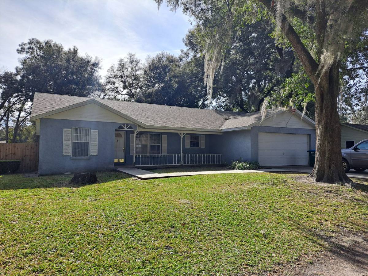 House for rent at 25317 SW 16th Ave, Newberry, FL 32669