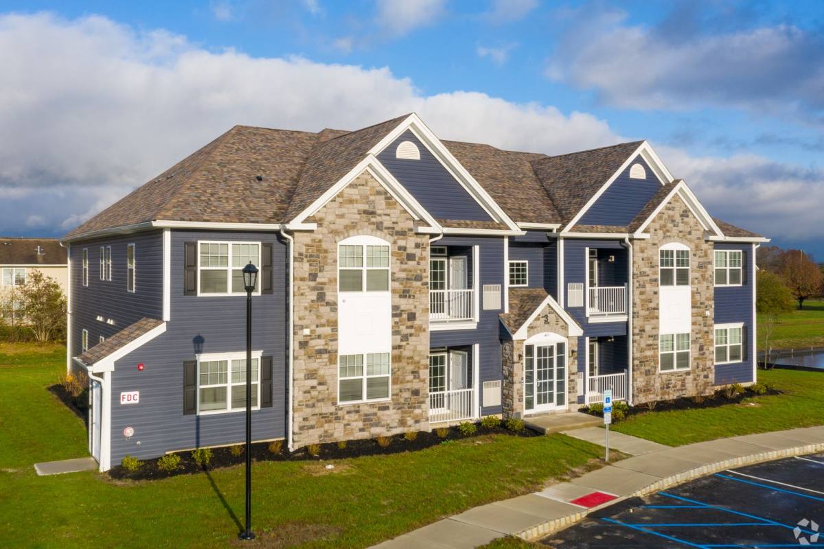 Apartment for rent at 37 Main Rd, Hammonton, NJ 08037