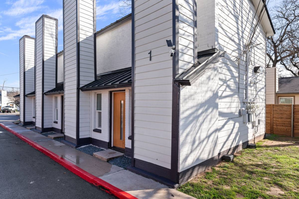 Townhouse for rent at 2706 Wheless Lane, Austin, TX 78723