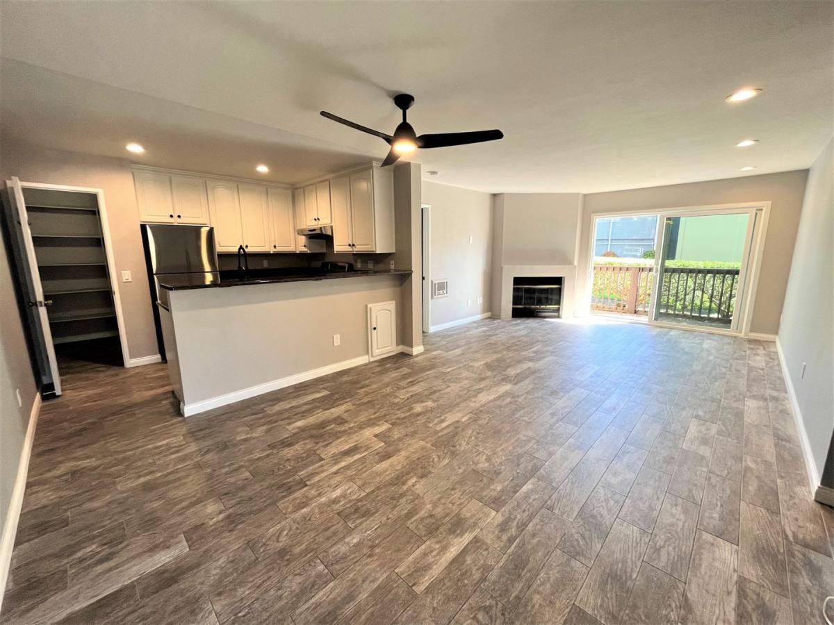 Condo for rent at 7704 Caminito Leon, Carlsbad, CA 92009