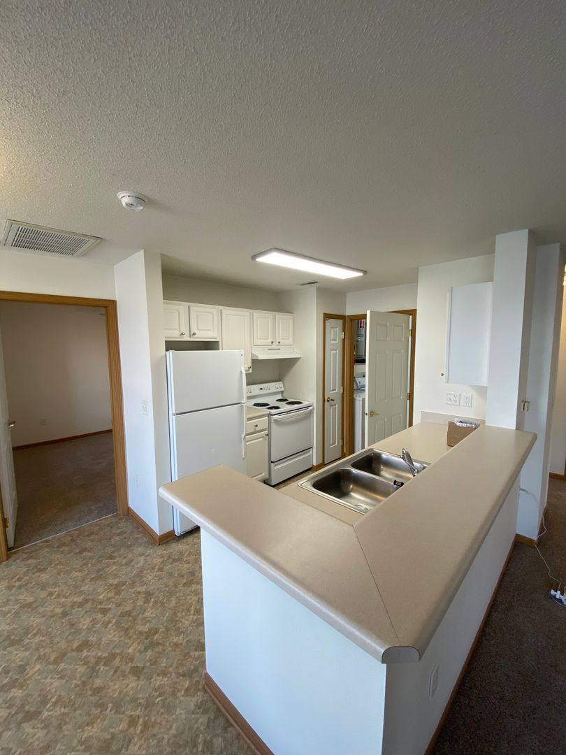 Apartment for rent at 340 E 13th St, Pella, IA 50219