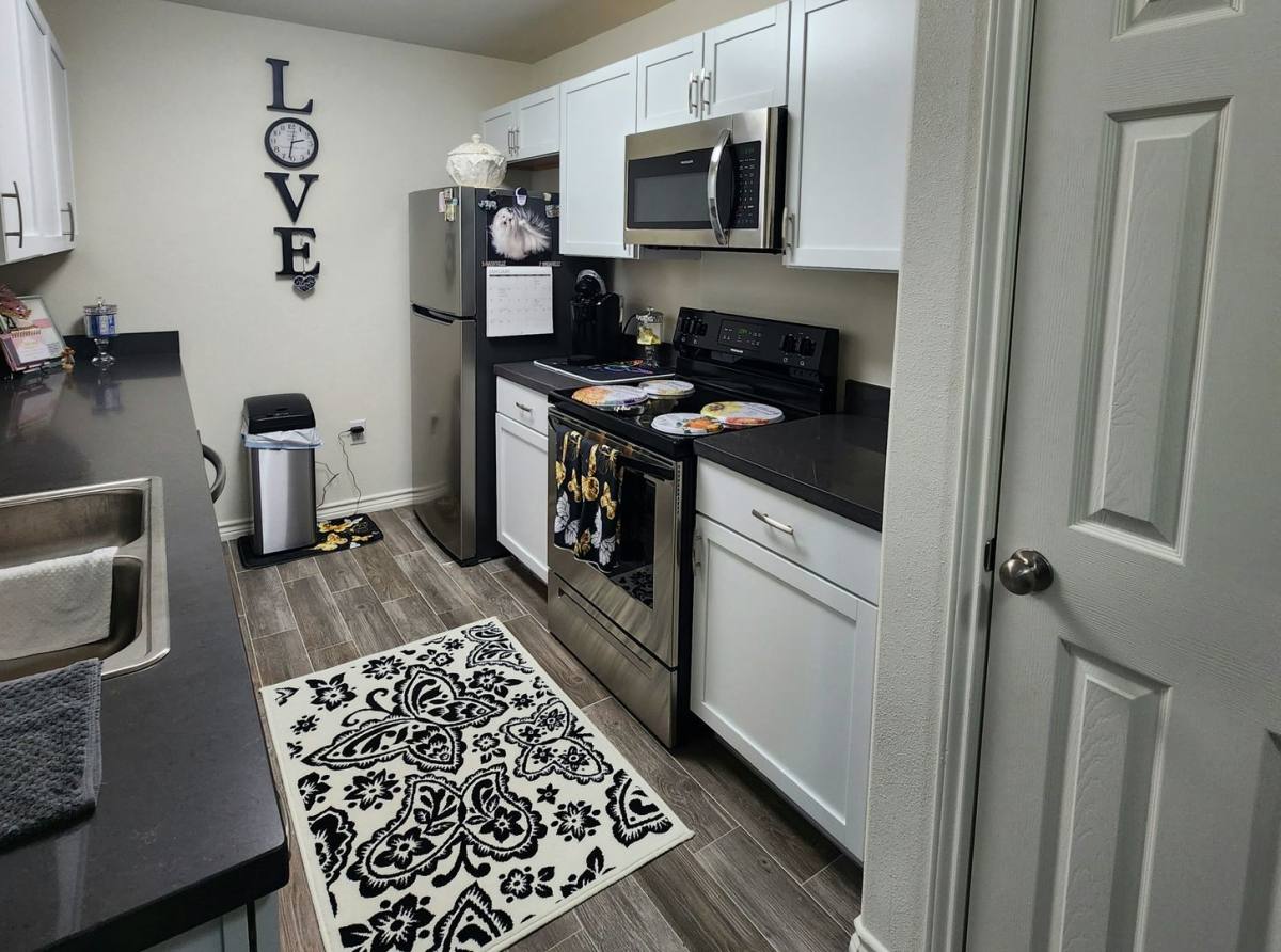 Apartment for rent at 3514 Highway 69 N, Nederland, TX 77627