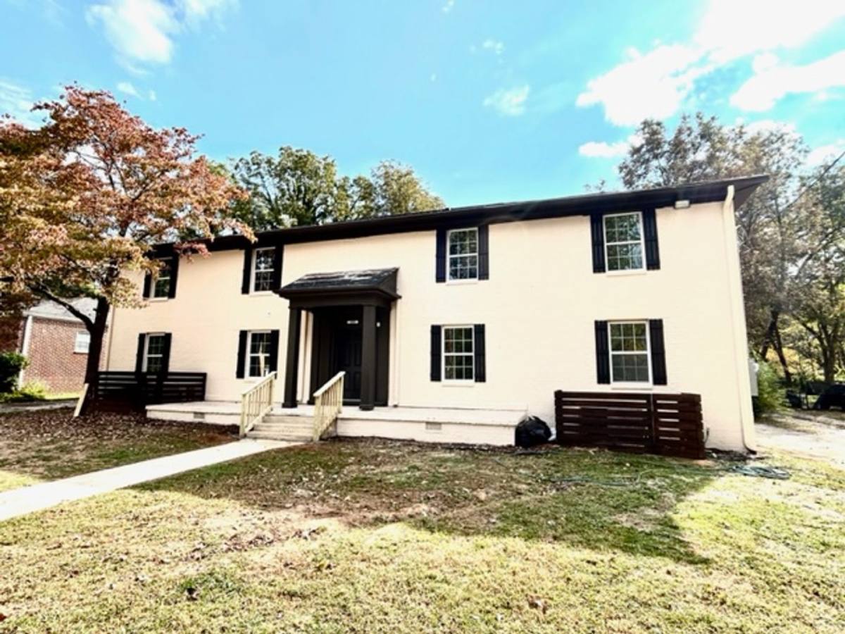 Apartment for rent at 208 Meadow St, Scottsboro, AL 35768