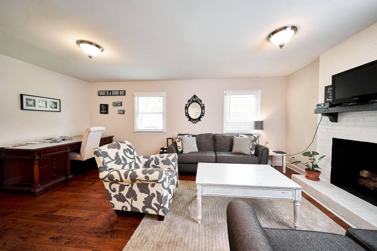 Apartment for rent at 6301 Welford Rd, Charlotte, NC 28211