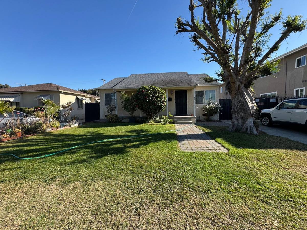 House for rent at 11622 Gurley Ave, Downey, CA 90241