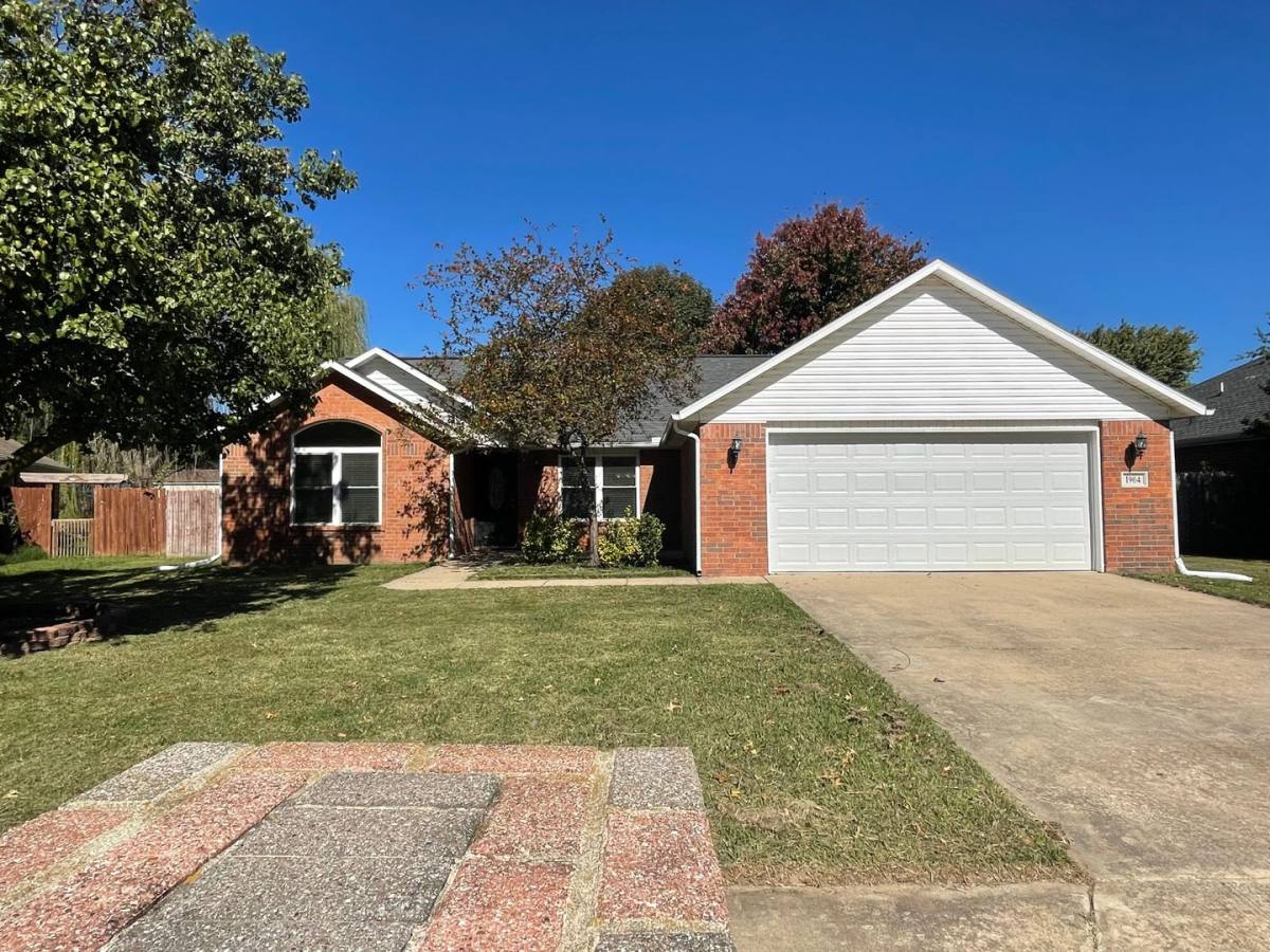 House for rent at 1904 SW Spruce Rd, Bentonville, AR 72713