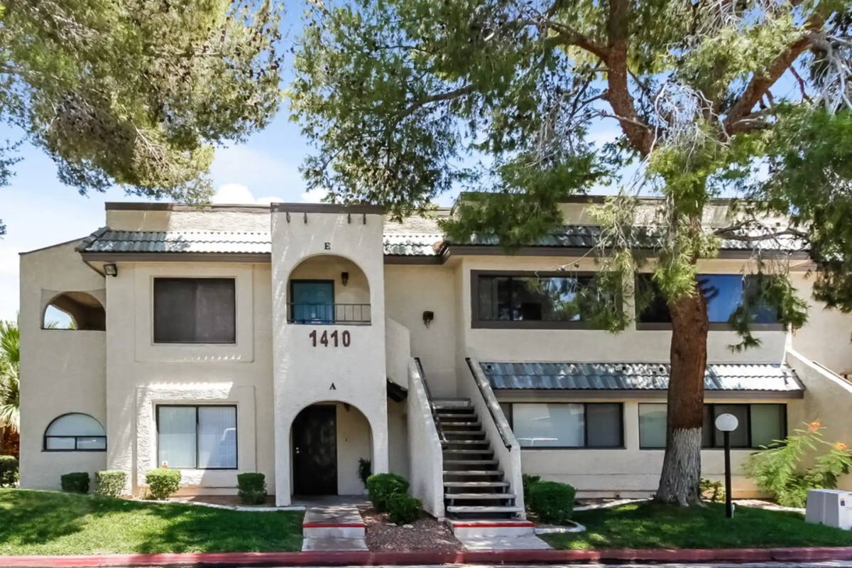 Condo for rent at 1410 Santa Margarita St E, Las Vegas, NV 89146