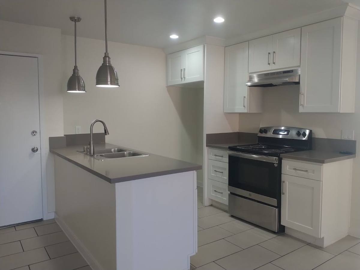 Apartment for rent at 6711 Cleon Ave, North Hollywood, CA 91606