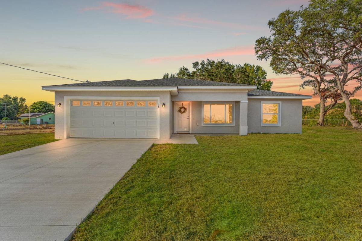 House for rent at 168 Fisher Way Trail, Ocklawaha, FL 32179