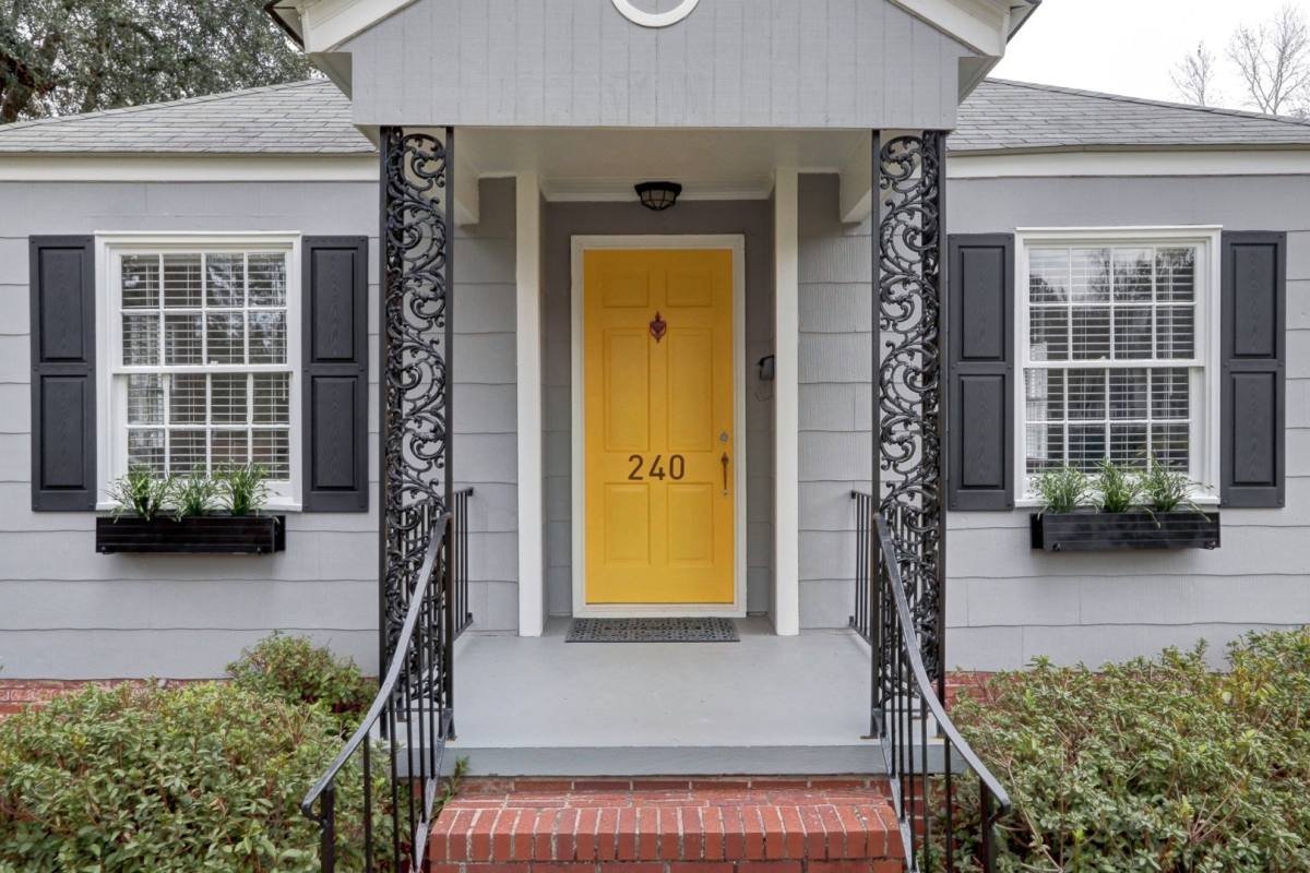 House for rent at 240 Columbus Dr, Savannah, GA 31405