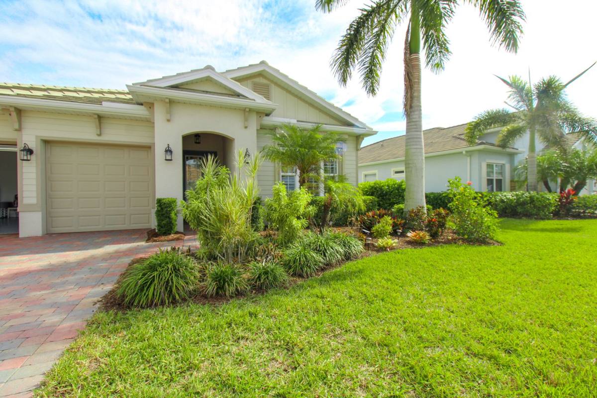 House for rent at 14849 Windward Lane, Naples, FL 34114
