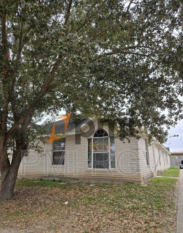 Apartment for rent at 423 La Mancha Dr #4, Edinburg, TX 78541