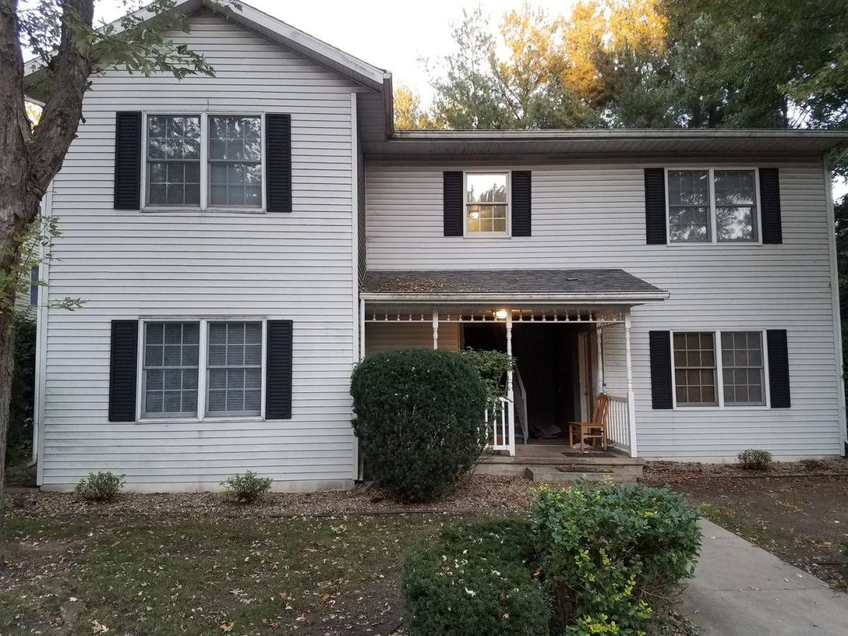 Apartment for rent at 1821 Manor Haus Court, Goshen, IN 46526