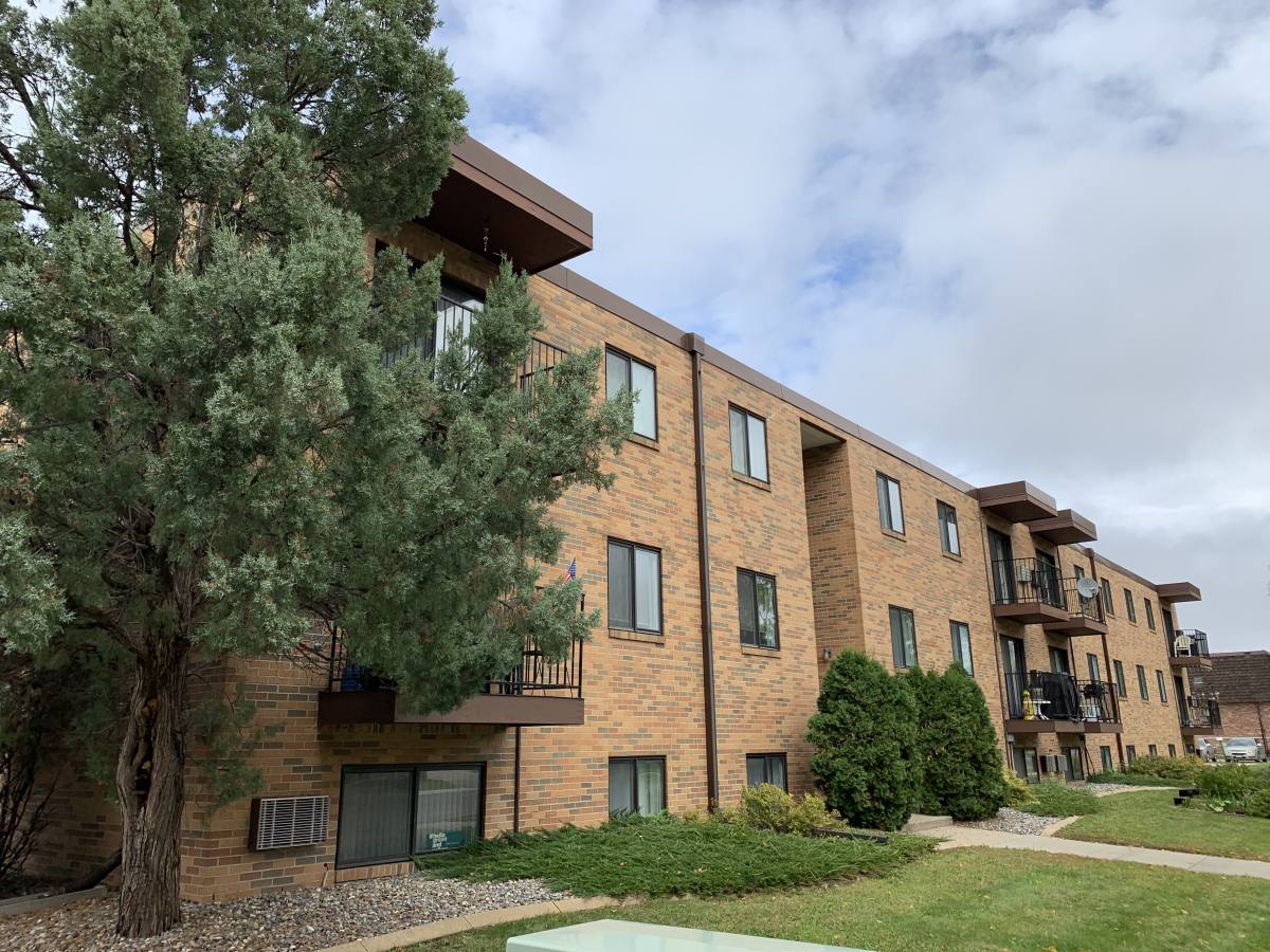 Apartment for rent at 401 30th Ave N, Fargo, ND 58102