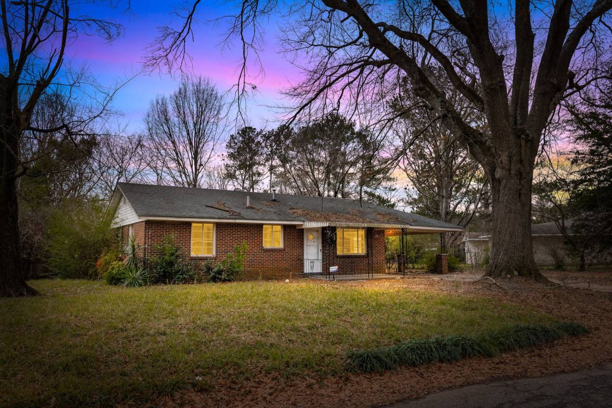 House for rent at 1245 Rayfield Dr, Birmingham, AL 35228