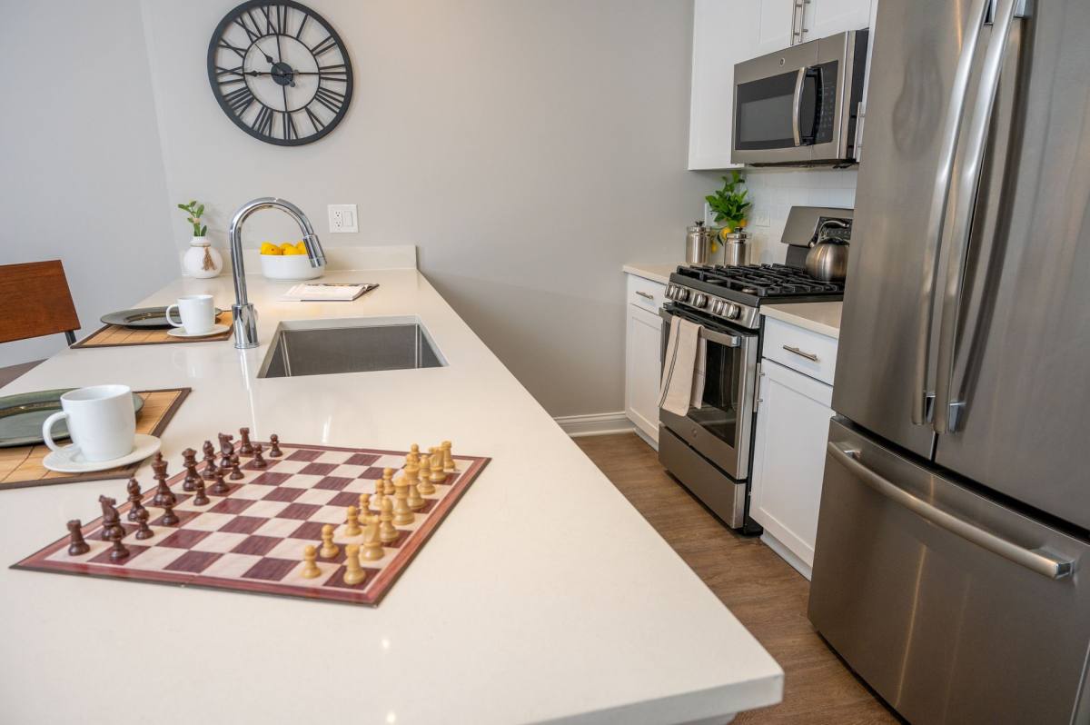 Apartment for rent at 1991 Tower Dr, Glenview, IL 60026