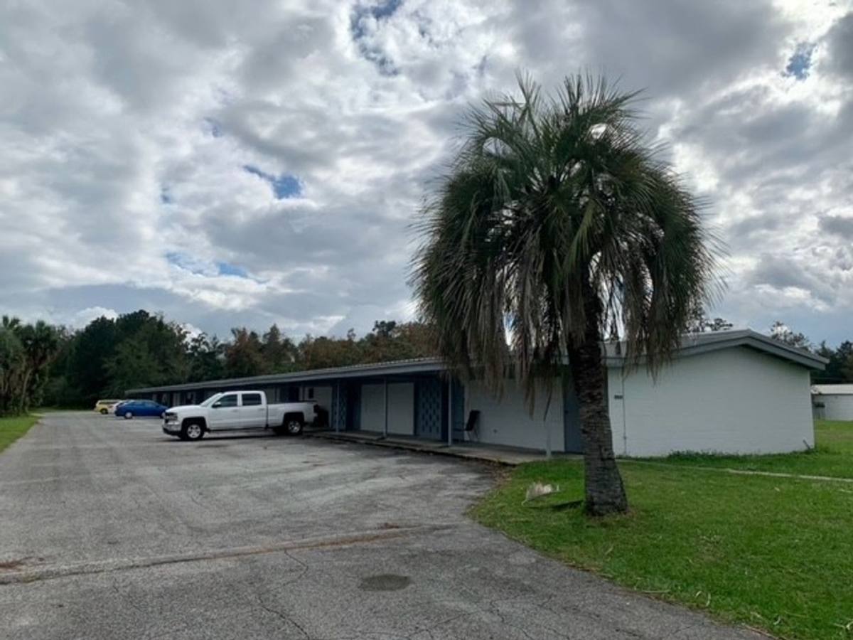 Apartment for rent at 3722 S US-Highway 441, Lake City, FL 32025