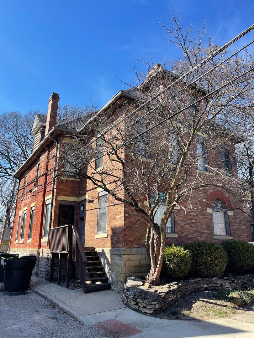 Apartment for rent at 1355-1357 Dennison Ave, Columbus, OH 43201
