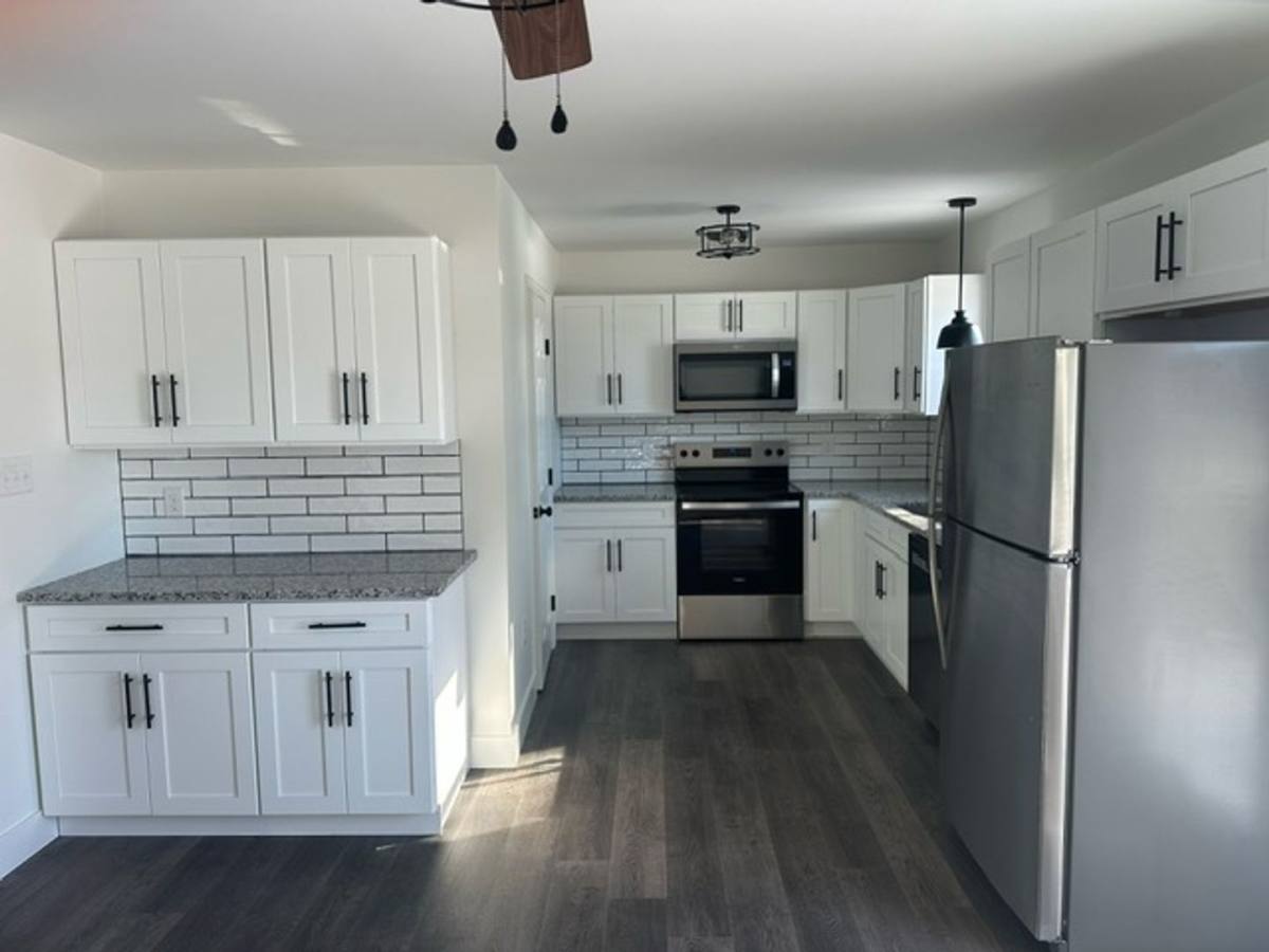 House for rent at 318 Groffdale Rd, Quarryville, PA 17566