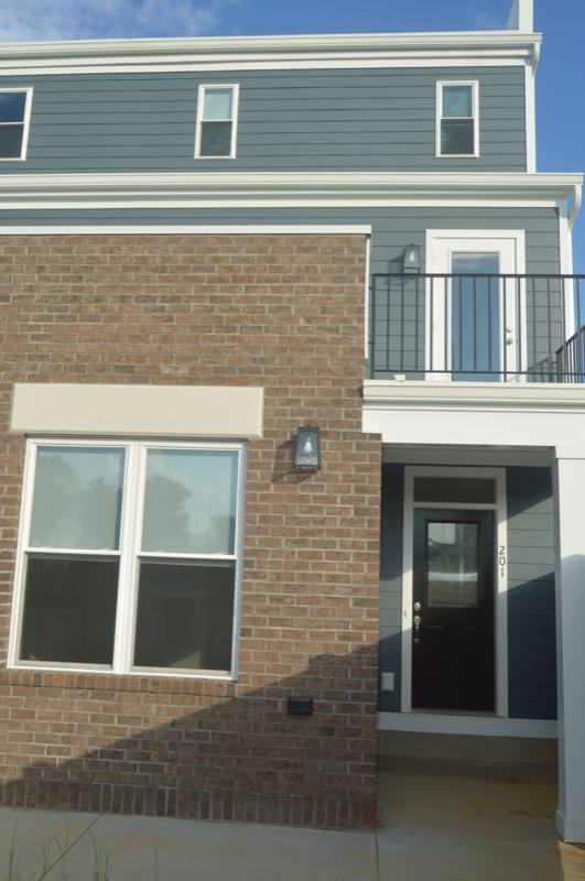 Townhouse for rent at 201 Cowardin Ave #B, Richmond, VA 23224