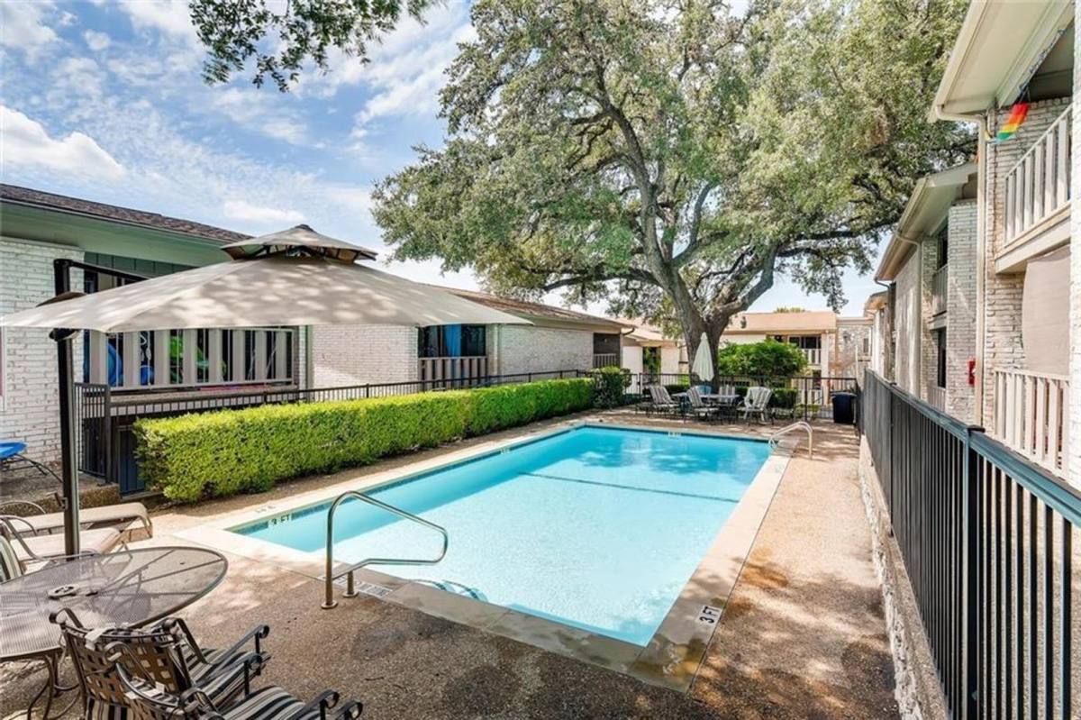 Condo for rent at 1304 Summit St, Austin, TX 78741