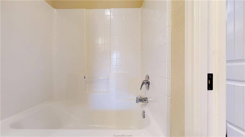 Townhouse for rent at 118 Kimber Lane, College Station, TX 77845