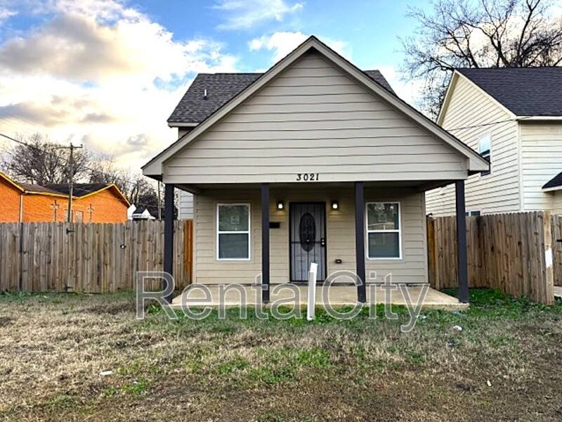 House for rent at 3021 Chelsea Ave, Memphis, TN 38108